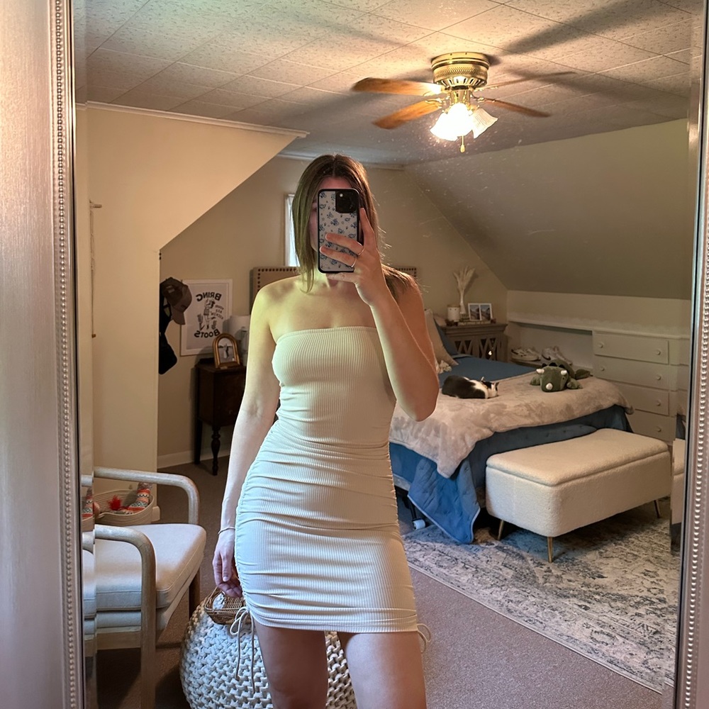 Tan strapless dress!